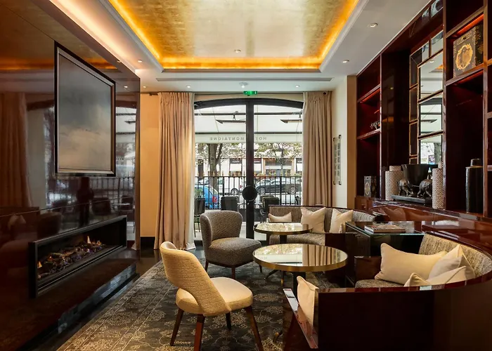 Hotel Montaigne Parigi